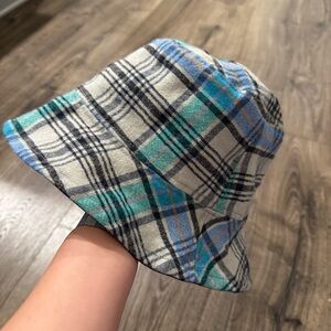 Awesome needs plaid 100% wool bucket hat blue black women
